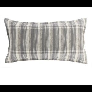 Villa Home Daine Grey/Ivory Pillow Cover